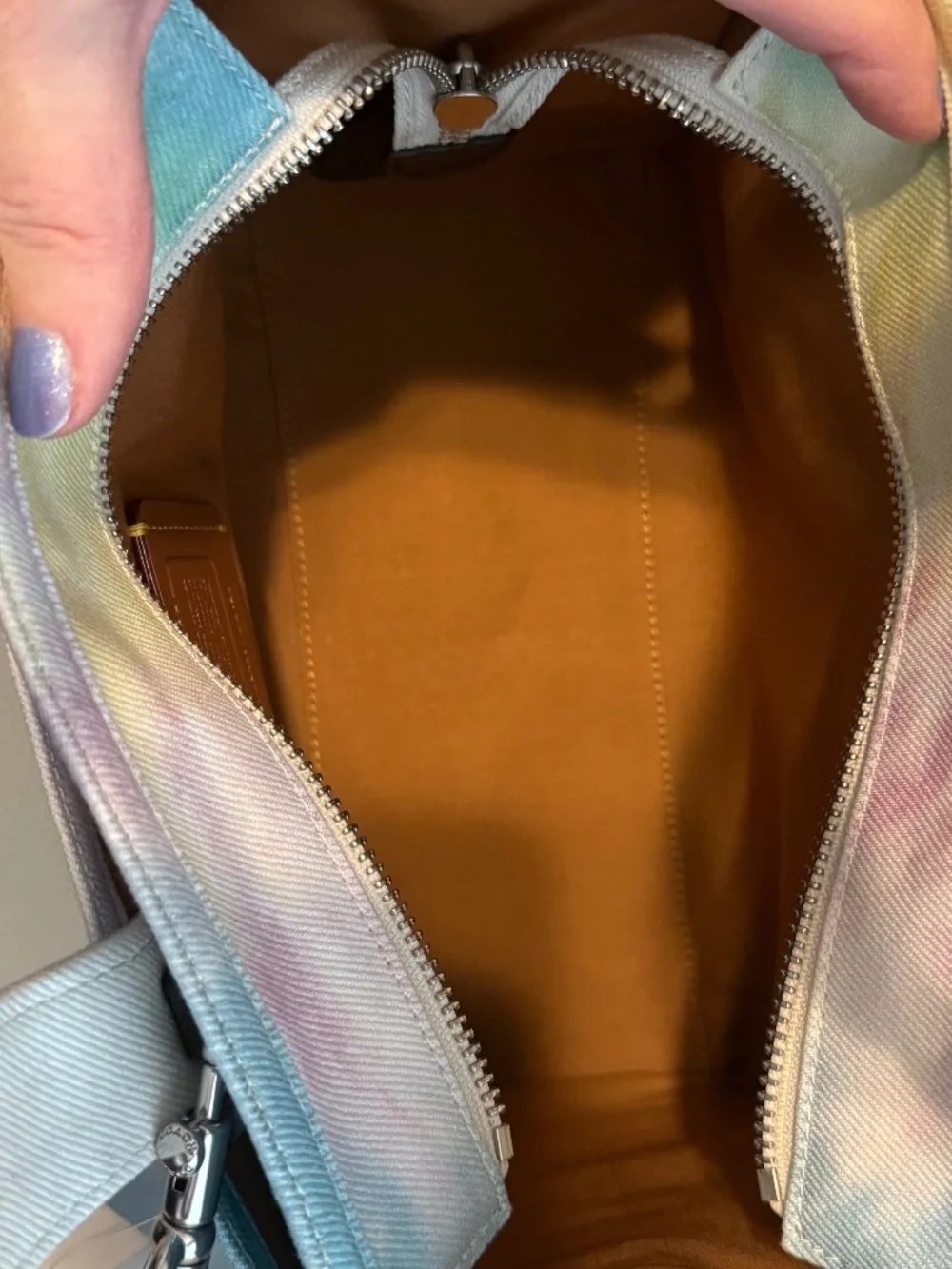 Coach Rainbow Cargo Tote 26 - Picture 9 of 11